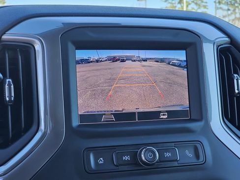 Used 2023 Chevrolet Silverado 1500 Custom image 10