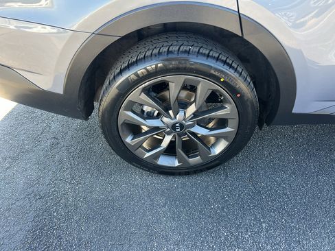 Used 2021 Kia Sorento SX Prestige image 11