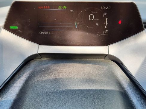 Used 2026 Toyota Prius Plug-In Hybrid FWD image 25