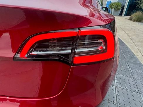 Used 2023 Tesla Model 3 Standard Range RWD image 32
