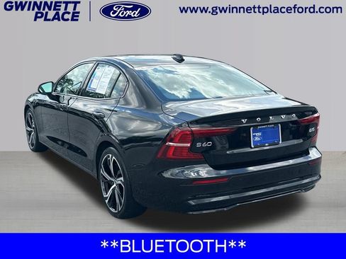 Used 2024 Volvo S60 B5 Plus FWD image 8