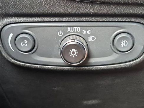 Used 2020 Chevrolet Equinox LT AWD/4WD image 12