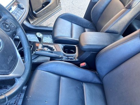 Used 2016 Toyota RAV4 SE w/ Advanced Technology Package AWD/4WD image 19