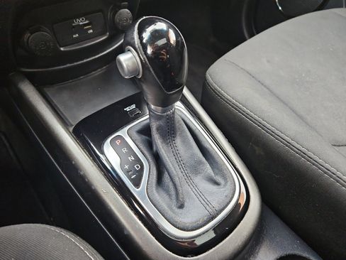 Used 2013 Kia Soul + w/ Audio Pkg image 27