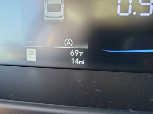 Used 2026 Hyundai Elantra SE FWD image 28