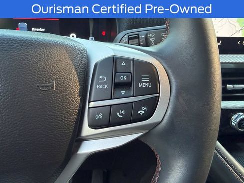 Used 2025 Ford Explorer Active AWD/4WD image 26