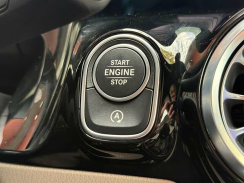 Used 2025 Mercedes-Benz GLA 250 4MATIC image 28