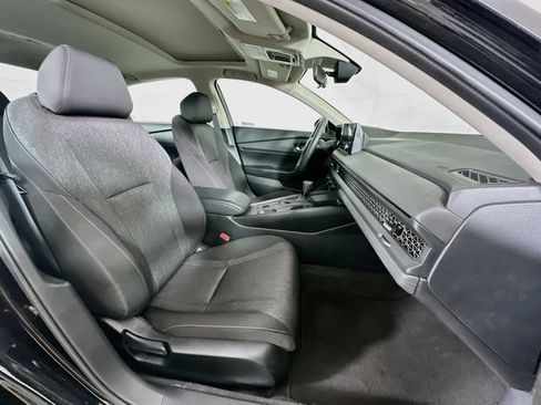 Used 2023 Honda Accord EX image 29