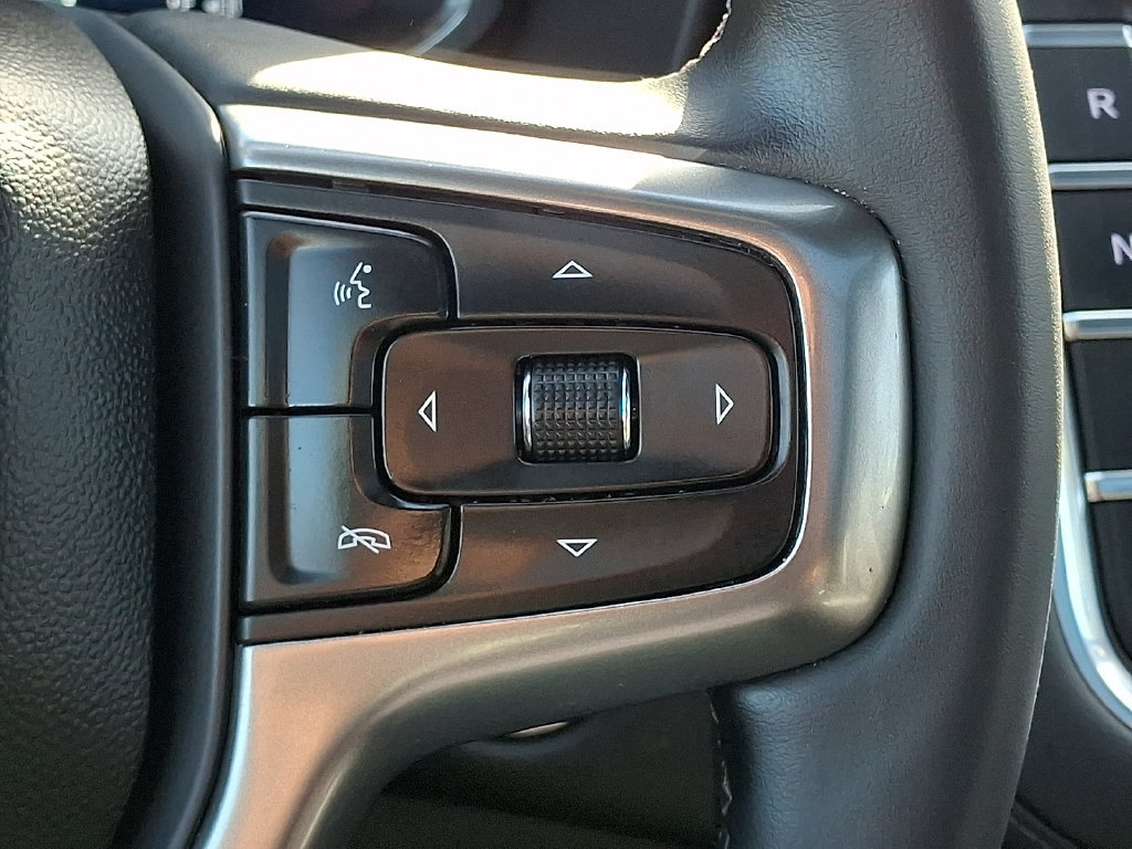 Used 2023 Chevrolet Tahoe Z71 w/ Luxury Package AWD/4WD image 25