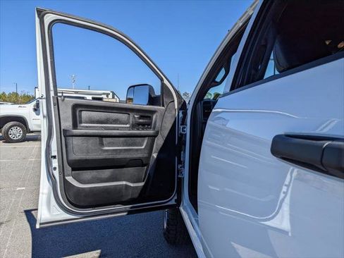 Certified 2022 RAM 2500 Tradesman w/ Chrome Appearance Group image 44