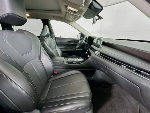 Used 2023 INFINITI QX60 Sensory w/ Vision Package FWD image 34