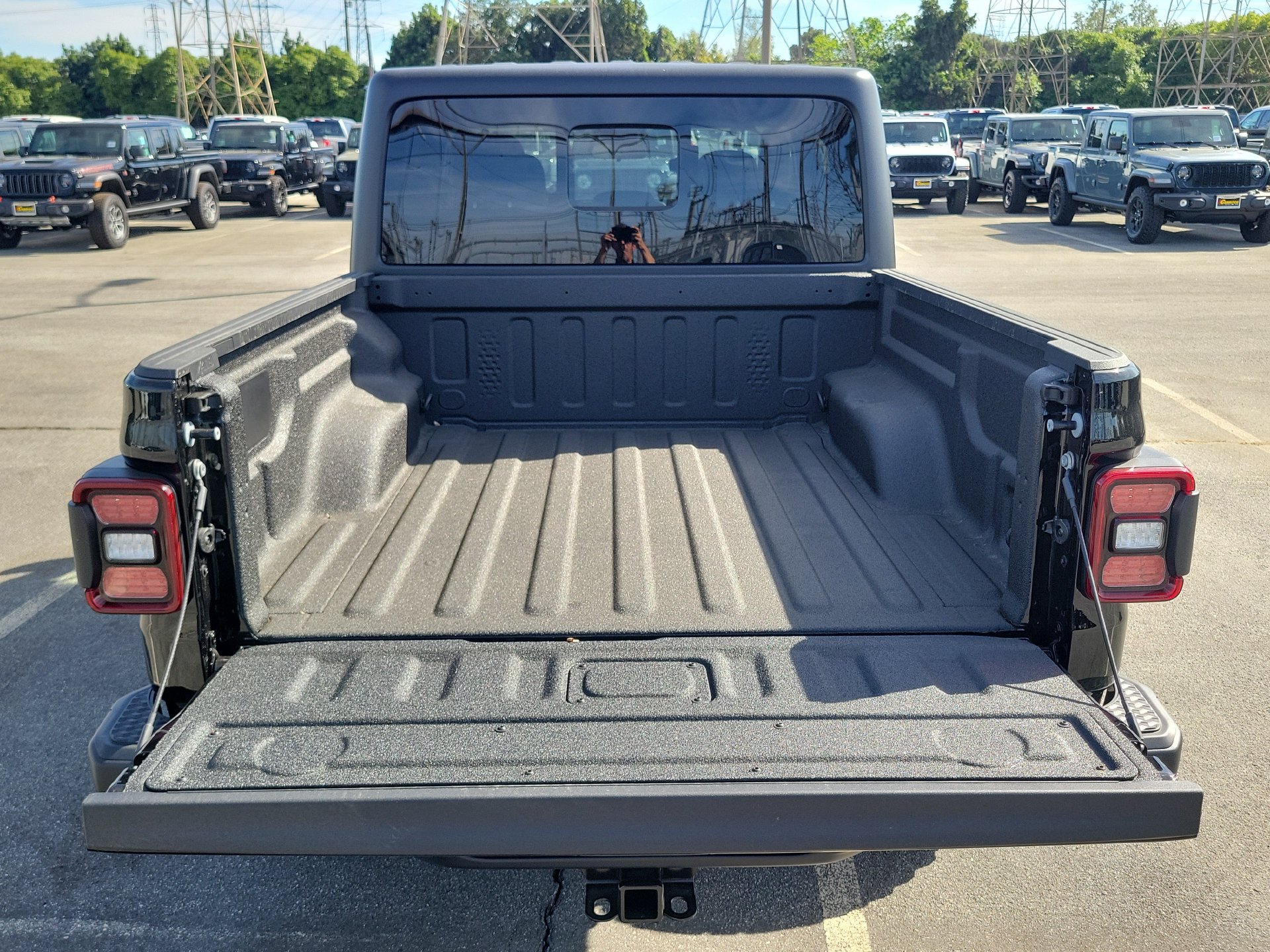 New 2026 Jeep Gladiator Mojave AWD/4WD image 18