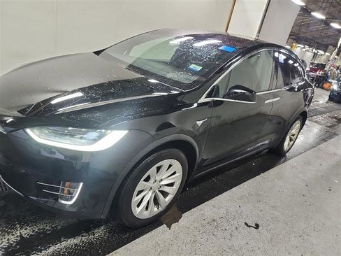 Used 2020 Tesla Model X Long Range image 4
