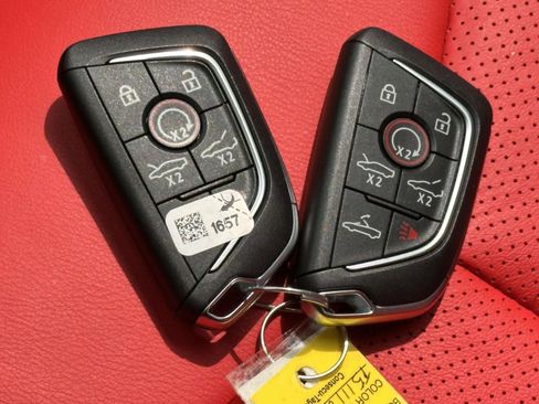 Used 2026 Chevrolet Corvette Stingray Convertible w/ 1LT RWD image 31