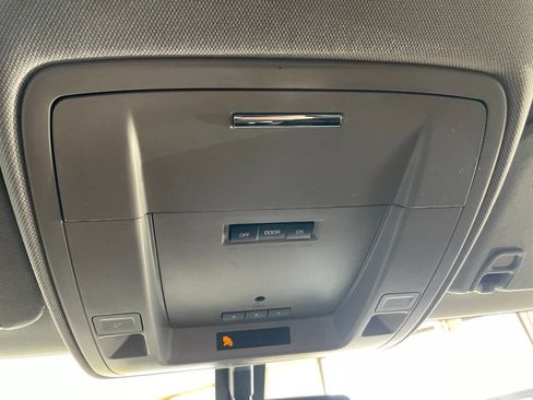 Used 2017 GMC Sierra 1500 SLE image 39