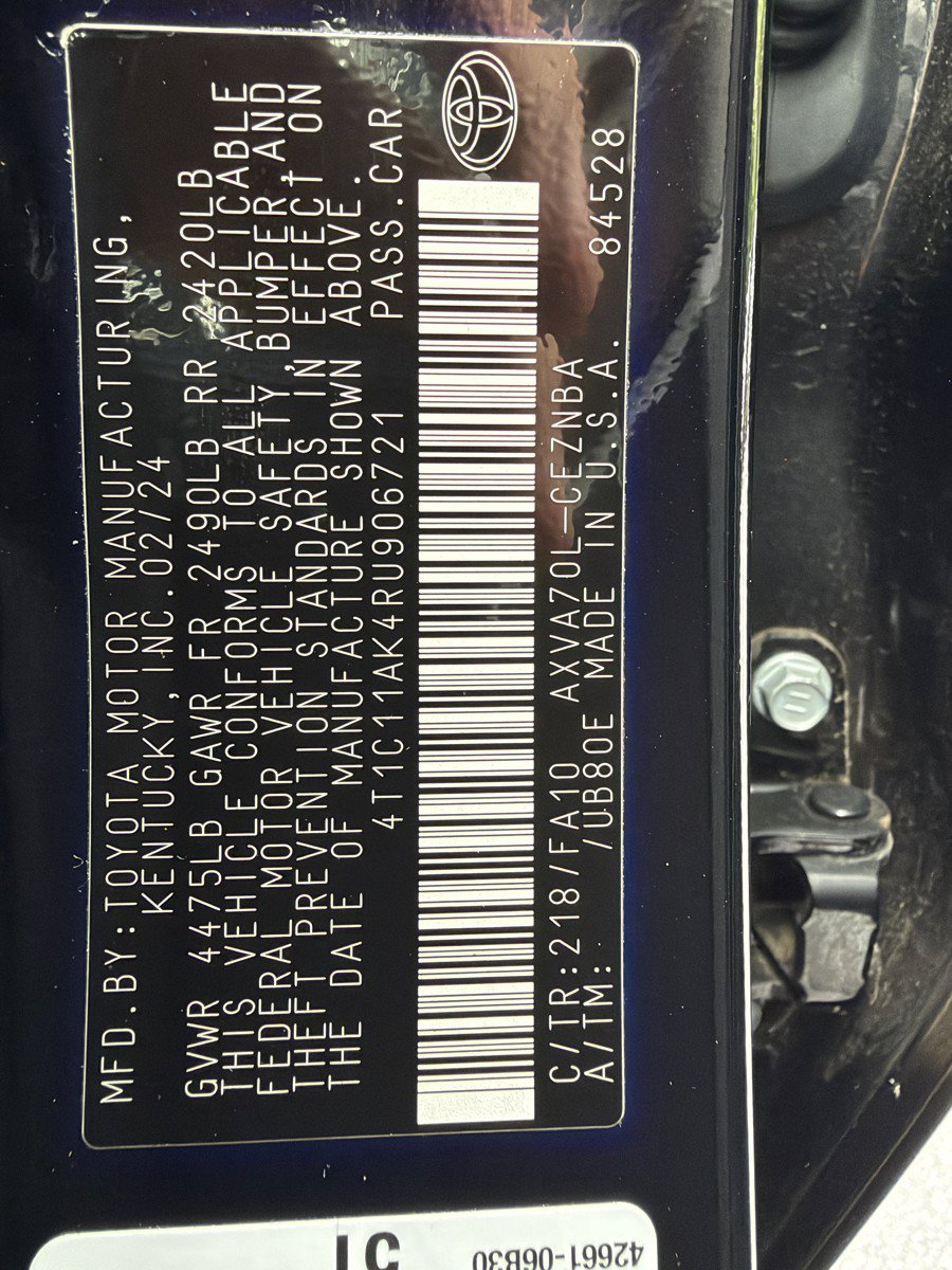 Used 2024 Toyota Camry LE FWD image 21