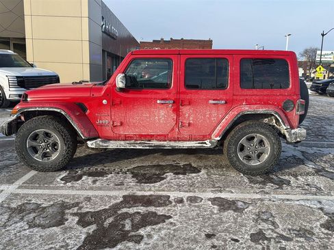 Used 2019 Jeep Wrangler Unlimited Sahara w/ Dual Top Group image 8