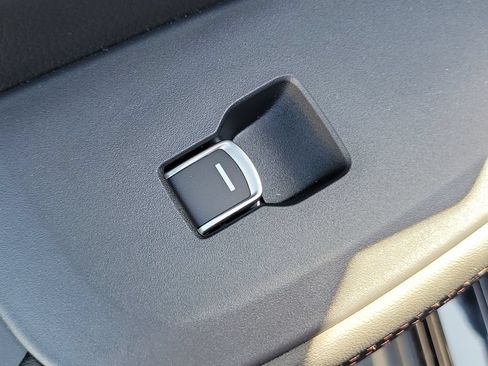 Used 2027 Honda HR-V Sport image 17