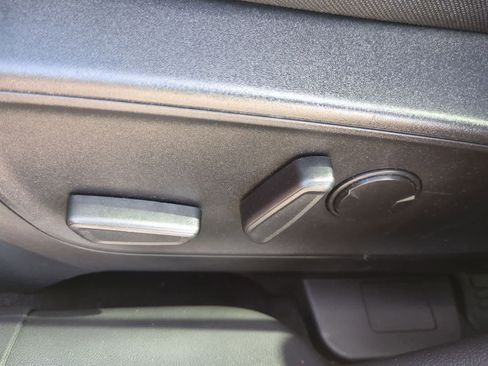 Used 2022 Ford Escape SE w/ Convenience Package image 17