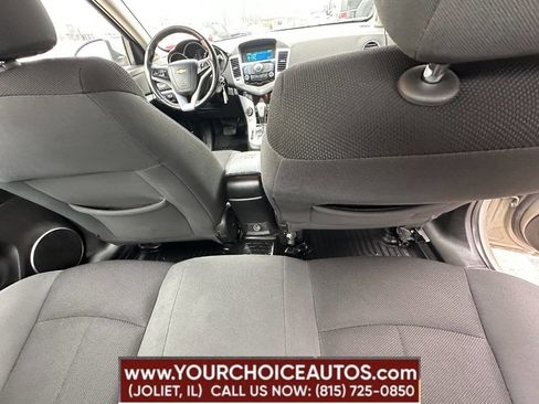 Used 2011 Chevrolet Cruze LT image 32