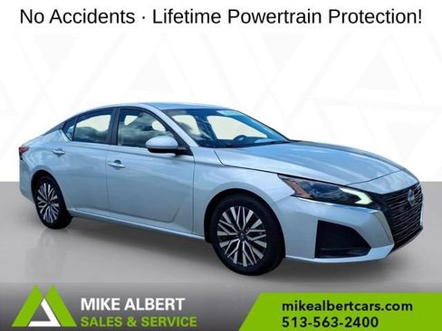 Used 2023 Nissan Altima 2.5 SV FWD image 1