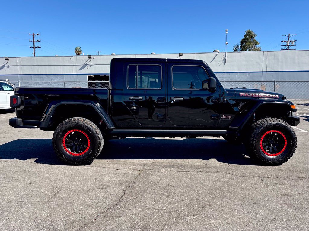 Used 2022 Jeep Gladiator Rubicon w/ Cold Weather Group AWD/4WD image 2