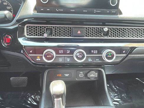 Used 2023 Honda Civic EX image 23