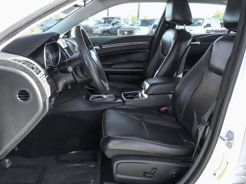 Used 2022 Chrysler 300 Touring L w/ Popular Equipment Group image 19