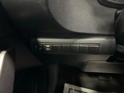 Used 2025 Toyota Corolla SE w/ SE Premium Package image 16