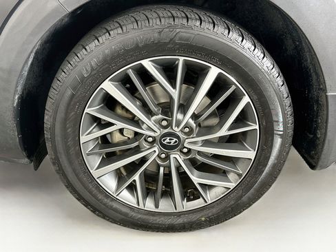 Used 2019 Hyundai Tucson Limited FWD image 11