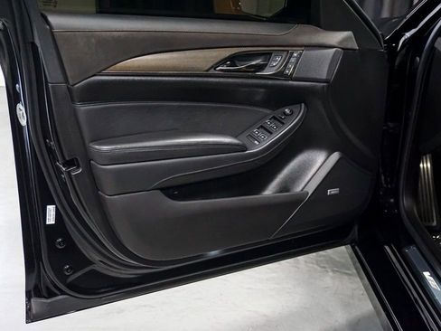 Used 2016 Cadillac CTS V image 21