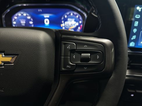 Used 2024 Chevrolet Silverado 2500 High Country w/ High Country Premium Package image 11