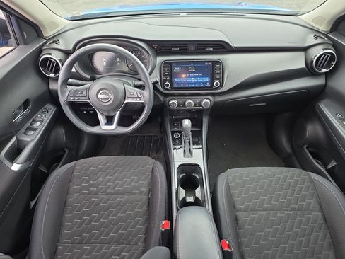 Used 2023 Nissan Kicks SV FWD image 11