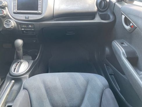 Used 2010 Honda Fit Sport image 22