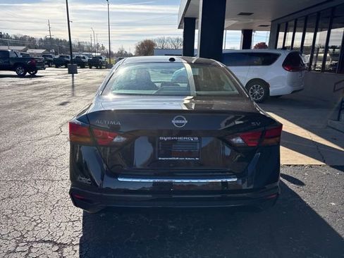 Used 2023 Nissan Altima 2.5 SV image 9