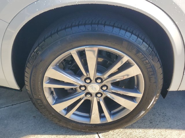 Used 2025 Cadillac XT6 Premium Luxury FWD image 7