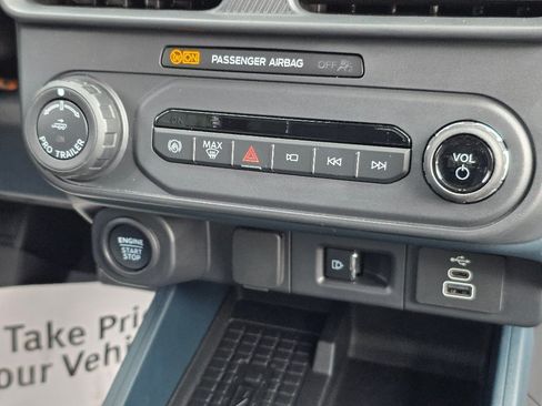 Used 2025 Ford Maverick Lobo AWD/4WD image 5