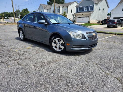 Used 2012 Chevrolet Cruze LT FWD image 1