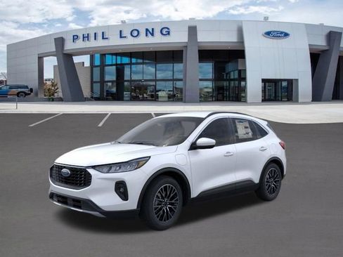 New 2025 Ford Escape SE FWD image 1