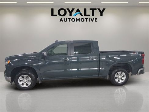 Used 2025 Chevrolet Silverado 1500 LT image 2