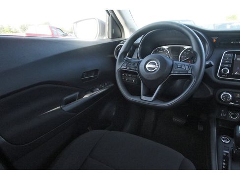Certified 2025 Nissan Kicks Play S FWD image 11