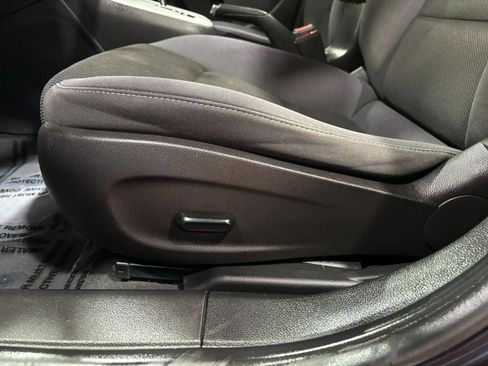 Used 2015 Chevrolet Cruze LT w/ Sun And Sound Package image 26