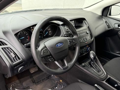 Used 2018 Ford Focus SE image 15