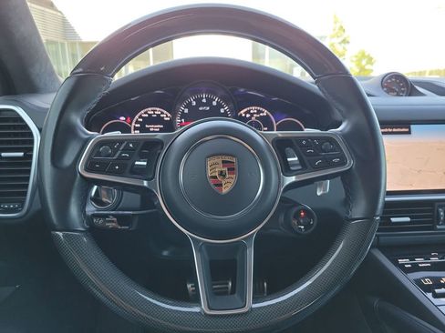 Certified 2022 Porsche Cayenne GTS AWD/4WD image 24