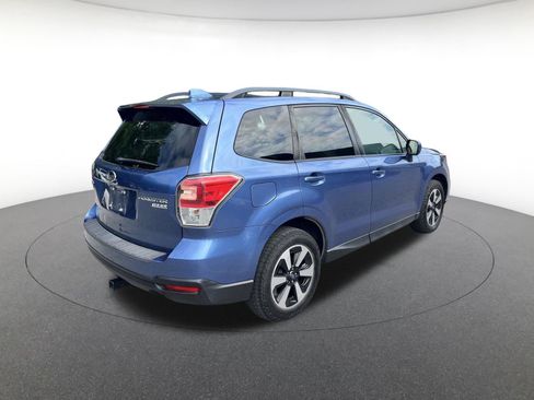 Used 2017 Subaru Forester 2.5i Premium AWD/4WD image 5