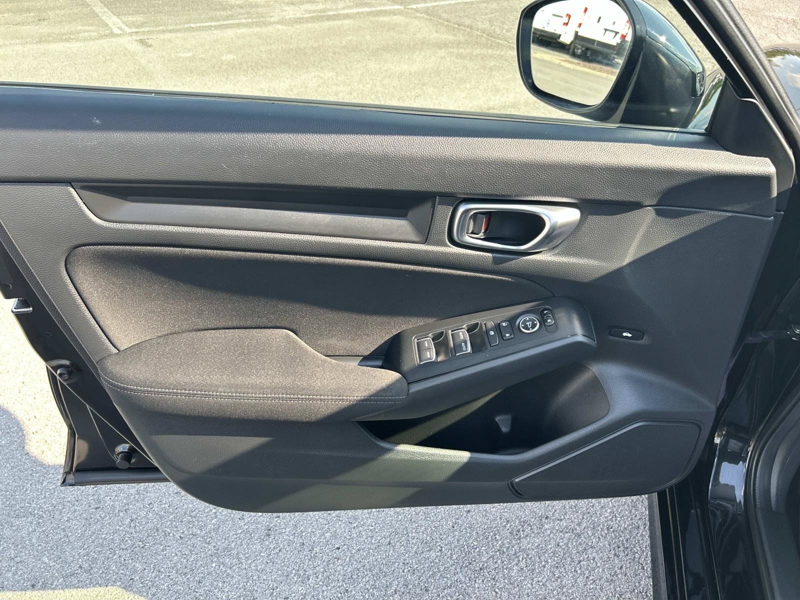 Used 2025 Honda Civic Sport image 23