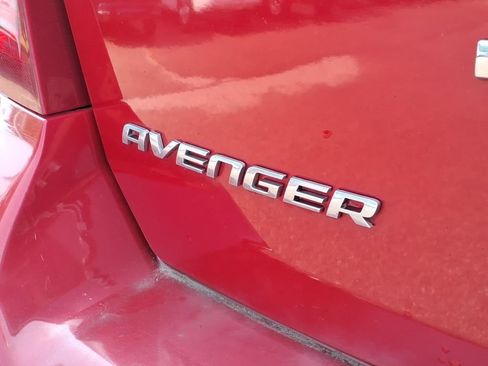 Used 2013 Dodge Avenger SE FWD image 7