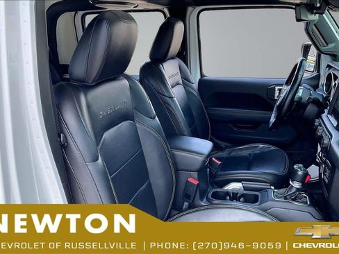 Used 2020 Jeep Gladiator Overland AWD/4WD image 7