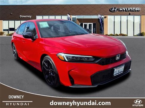 Used 2025 Honda Civic Sport image 2