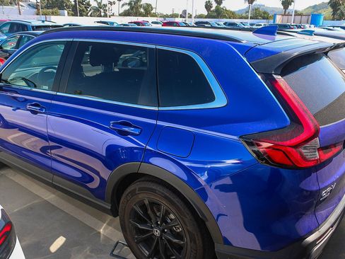 Used 2023 Honda CR-V Sport image 12